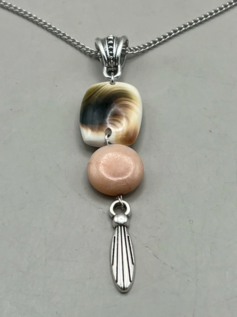 Shiva Shell Peach Jade Necklace Silver Tone Pendant Boho Gemstone Layering
